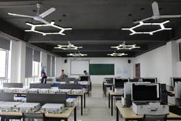 说明: E:/鼎利公司实验室/202：4G和WiFi应用开发实训室/IMG_4363.JPGIMG_4363