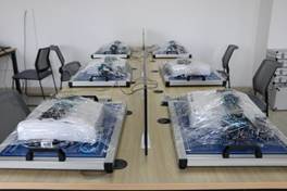 说明: E:/鼎利公司实验室/206：智能蓝牙应用开发实训室/IMG_3457.JPGIMG_3457