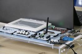 说明: E:/鼎利公司实验室/308：嵌入式ARM与FPGA可编程应用开发实训室/IMG_4392.JPGIMG_4392