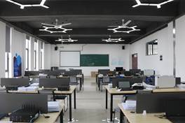 说明: E:/鼎利公司实验室/105：移动网络测试实训室/IMG_4321.JPGIMG_4321