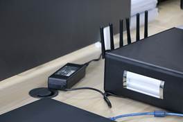 说明: E:/鼎利公司实验室/105：移动网络测试实训室/IMG_4320.JPGIMG_4320