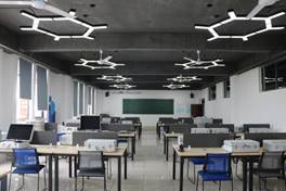 说明: E:/鼎利公司实验室/308：嵌入式ARM与FPGA可编程应用开发实训室/IMG_4391.JPGIMG_4391