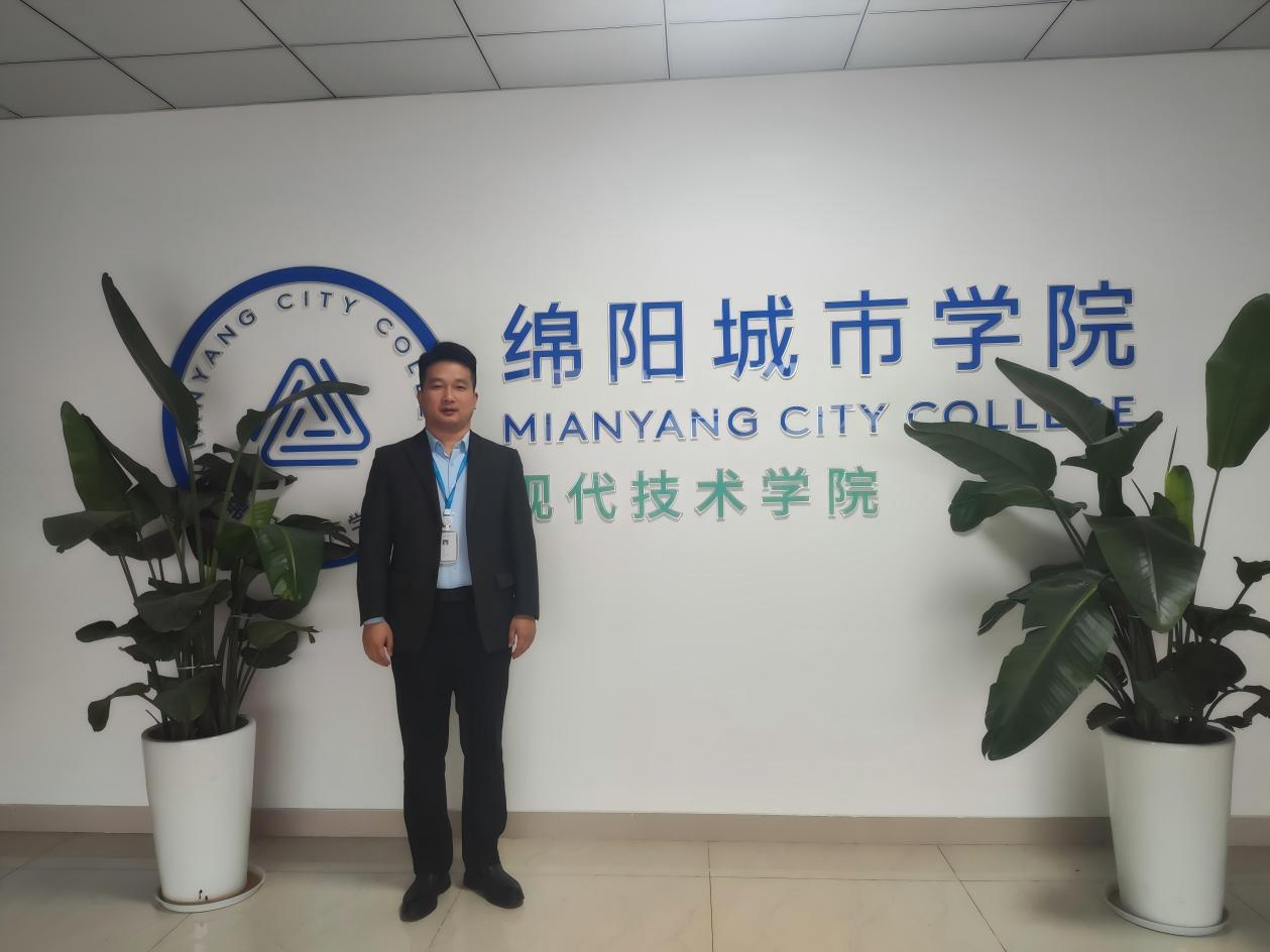 说明: 宣继涛